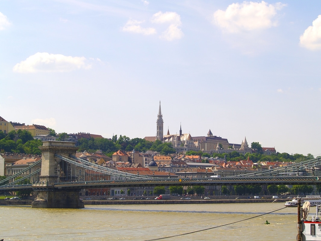 Budapest self guided walking tour: Bridges in Budapest. 