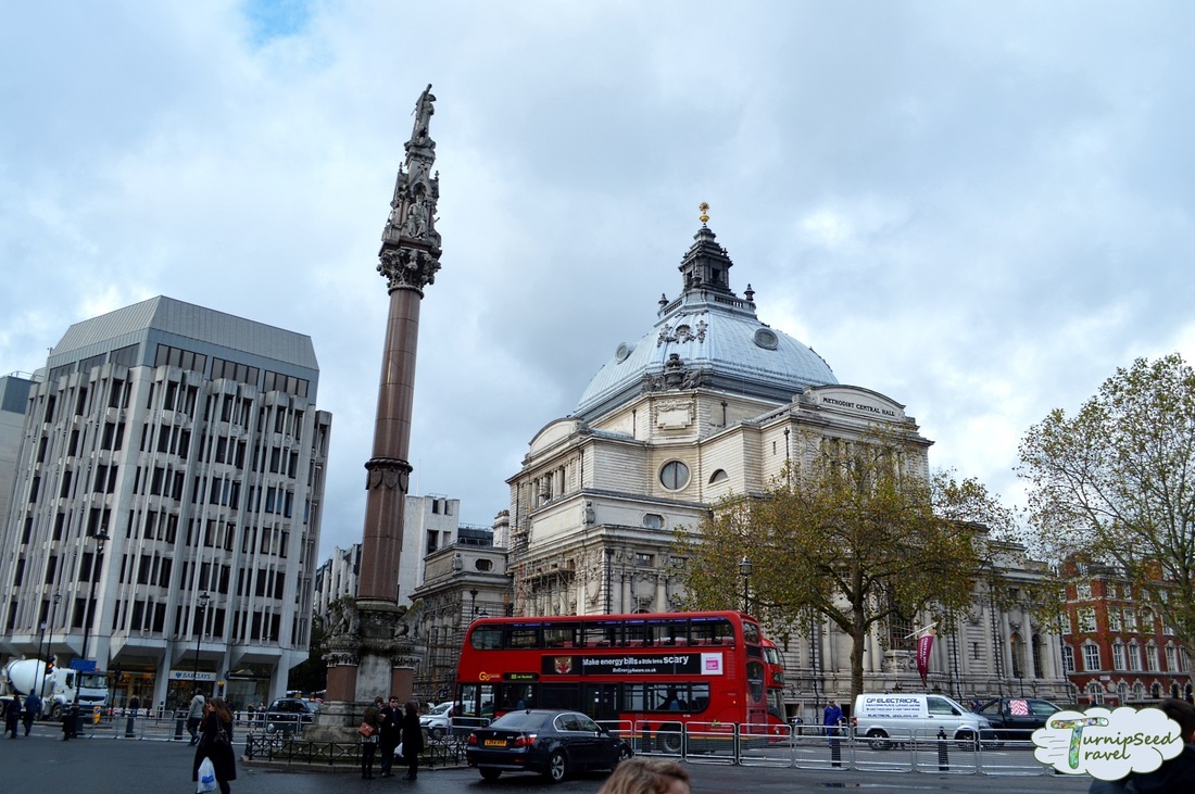 London Layover in 3 Hours: Double Decker bus in London