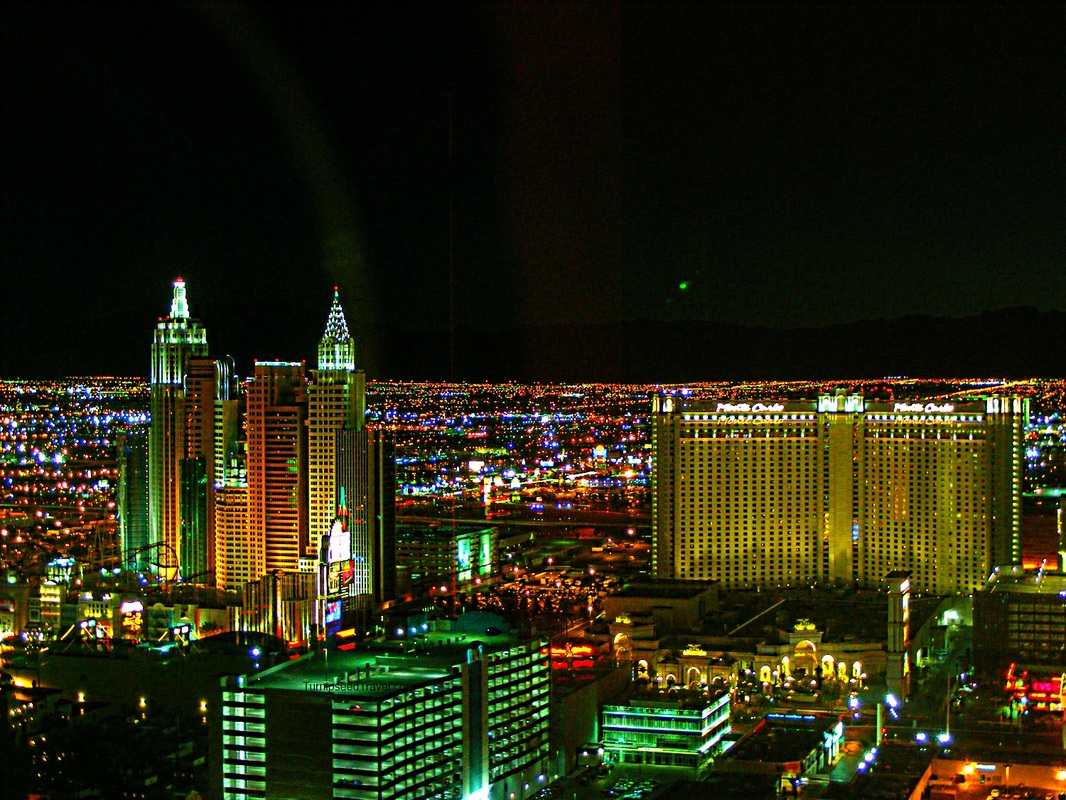 Las Vegas skyline at night TurnipseedTravel.com