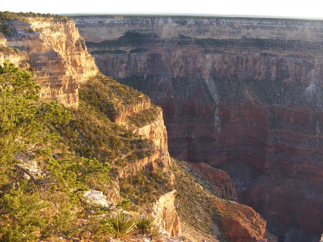 Canyon walls at sunset Picture
