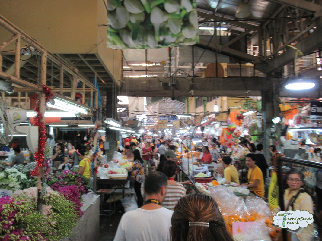 Visiting Yodpiman market stalls in Bangkok