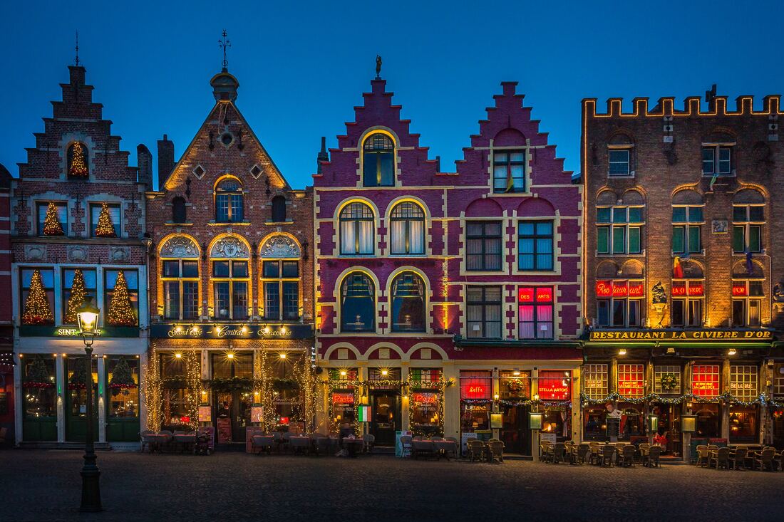Things to do in Bruges at night