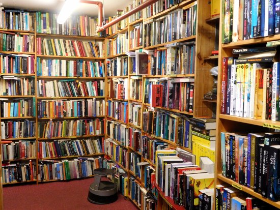 Crammed bookshelves in Skoob Books Picture