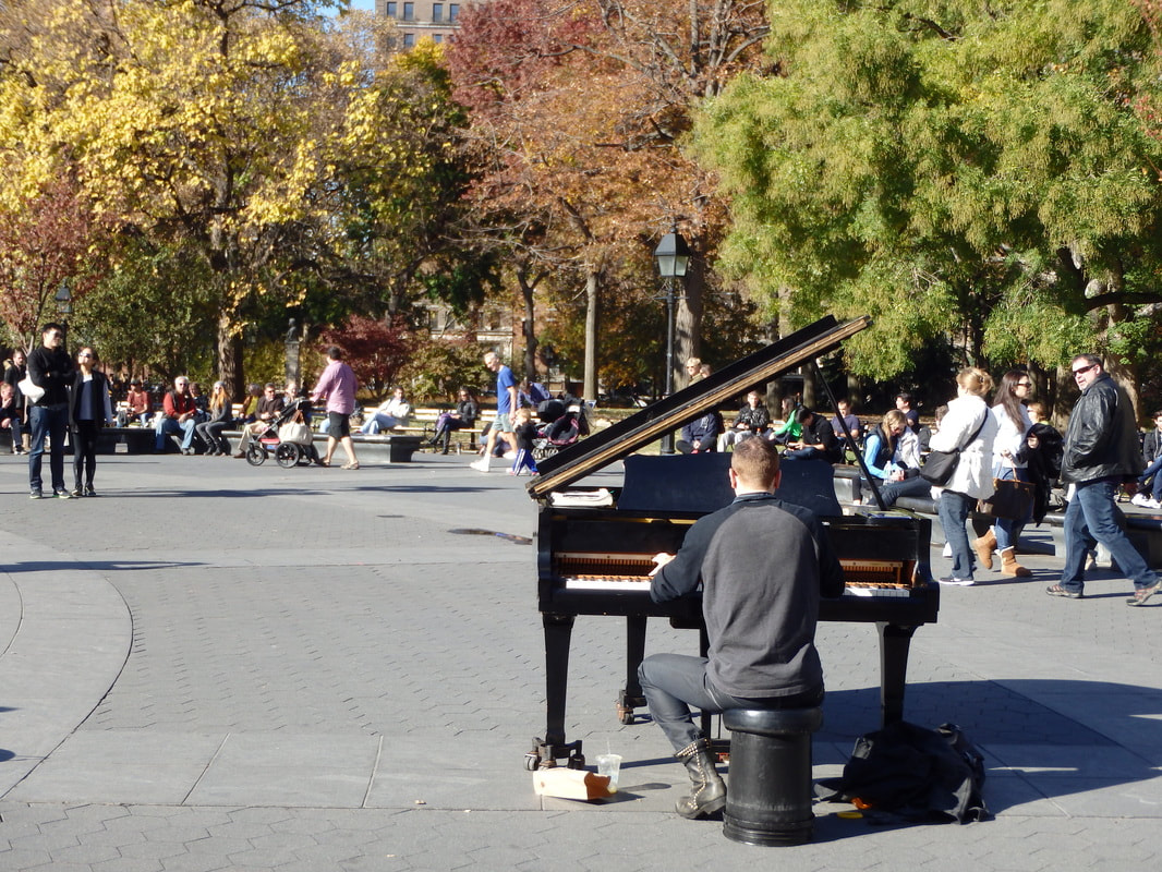 Piano player in Washington Square Park New York Picture