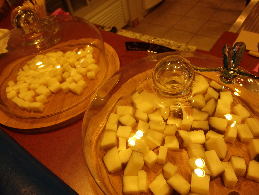 A sampling of Gunn's Hill cheese at Second Mouse Cheesetique