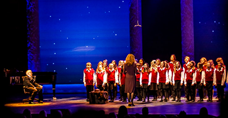 Children's choir on a stage Cozy microadventures for Ottawa travellers by TurnipseedTravel.com