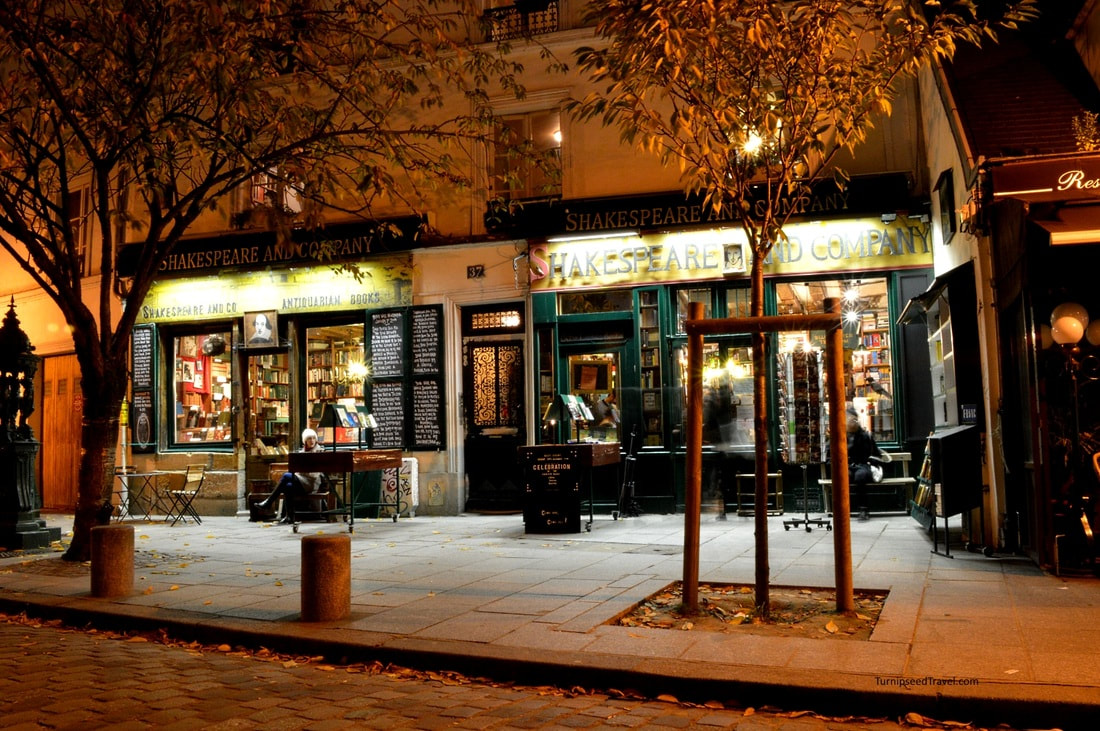 Outside Shakespeare and Company at dusk Picture