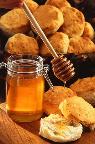 Wikipedia - Biscuit and honey
