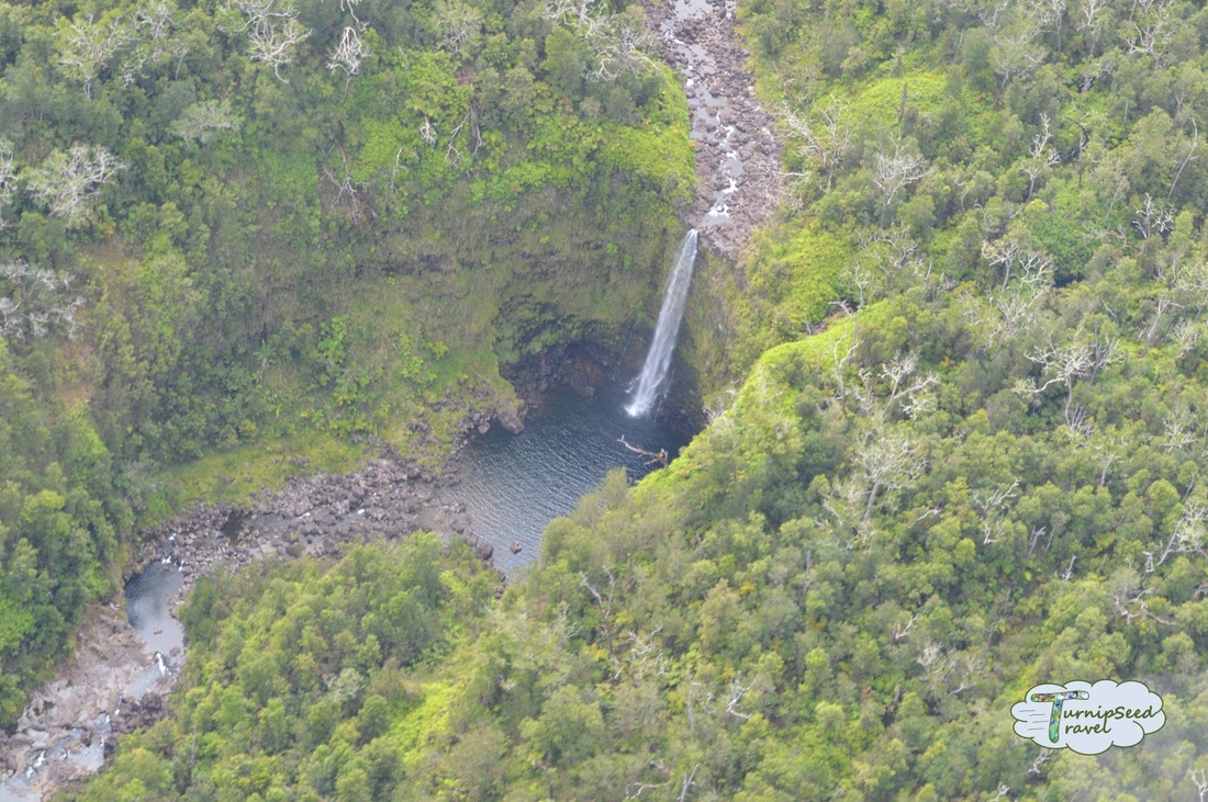 Aerial view of a Hawaiian waterfall Picture