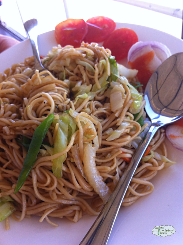 Where to eat in Bagan: Delicious stir fried noodles are a bit part of where to eat in Bagan. Picture