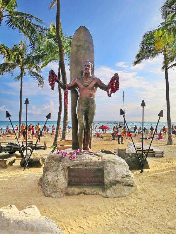 Bronze statue of Duke Kahanamoku on Waikiki beach